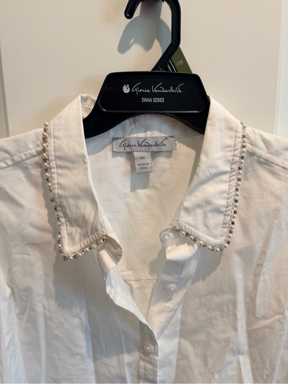 Gloria Vanderbilt White Button-Down Shirt with Pearl & Rhinestone Collar